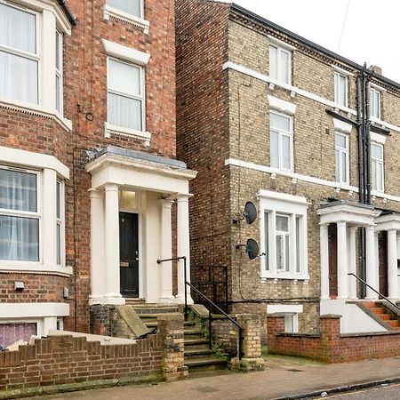 Free Parking, 2 Beds,Close To Train Station Bedford Exterior foto