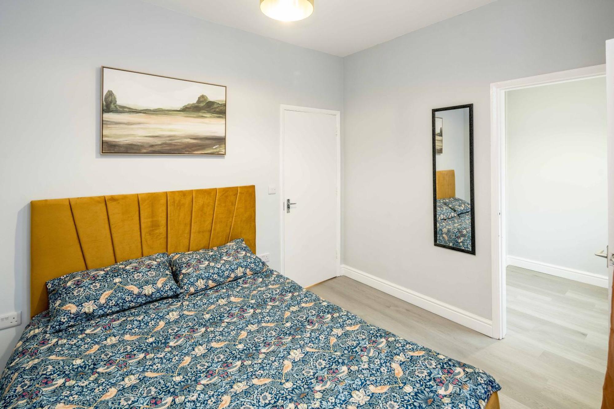 Free Parking, 2 Beds,Close To Train Station Bedford Exterior foto