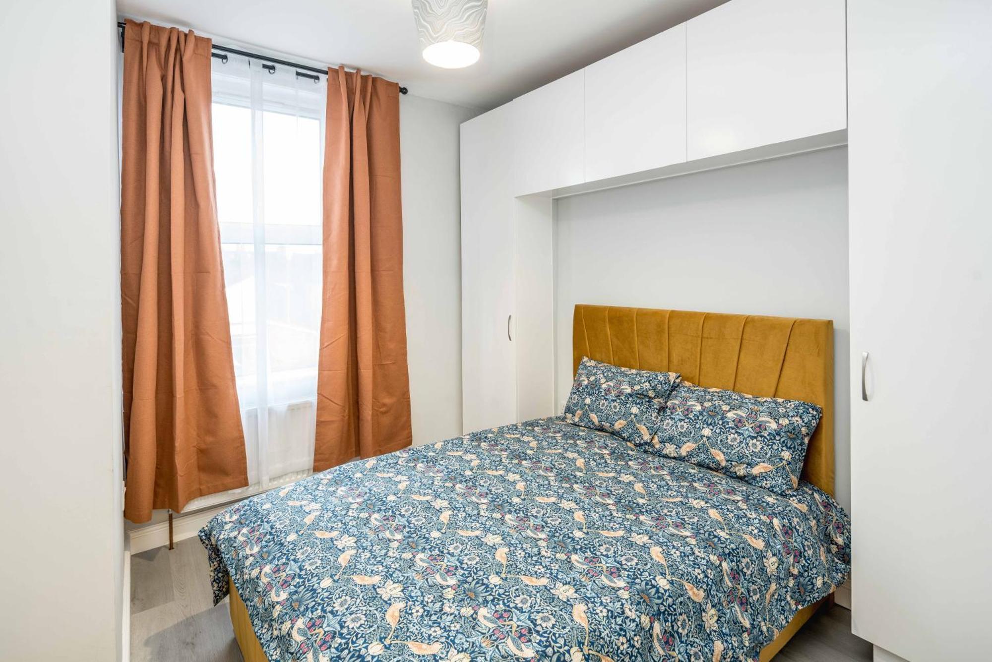 Free Parking, 2 Beds,Close To Train Station Bedford Exterior foto